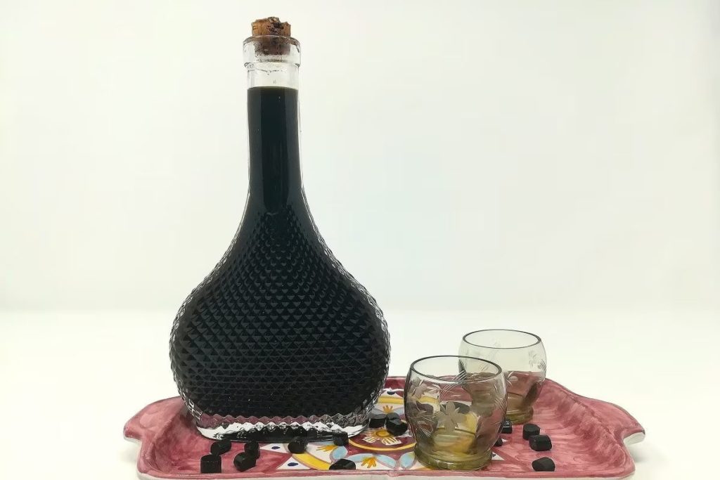 Licorice Liqueur in Modern Mixology